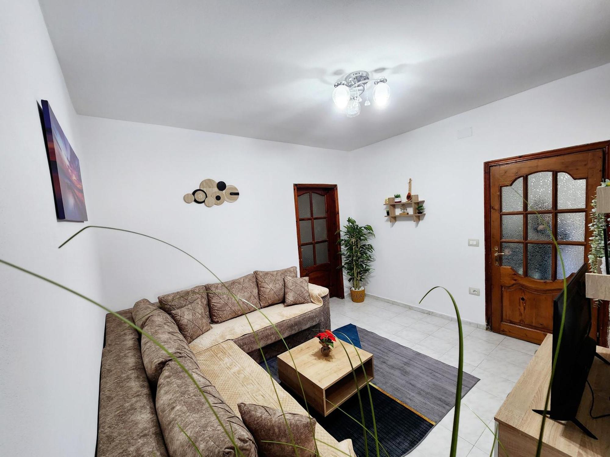 Eden Guesthouse Durrës Exterior foto